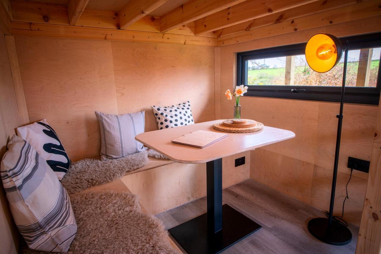 Luxury Glamping Cabin With Outdoor Bath On Cornish Flower Farm Труро Екстериор снимка