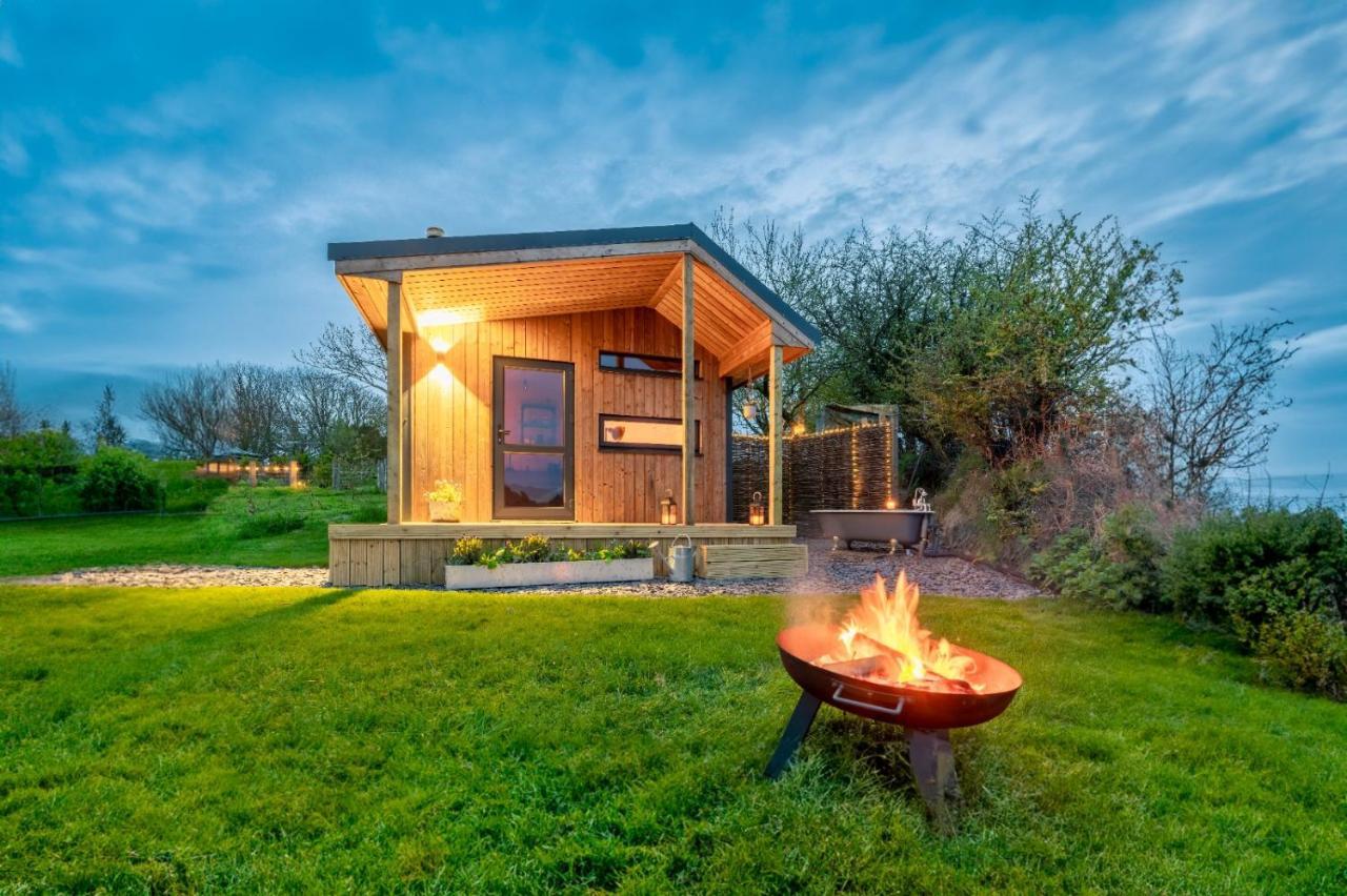 Luxury Glamping Cabin With Outdoor Bath On Cornish Flower Farm Труро Екстериор снимка