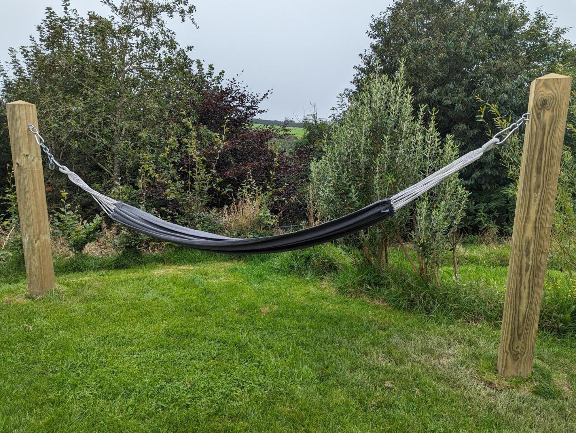 Luxury Glamping Cabin With Outdoor Bath On Cornish Flower Farm Труро Екстериор снимка